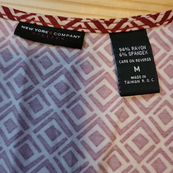 New York & Company Womens Sleeveless Tank Red & White Size M Summer Casual - Picture 2 of 9